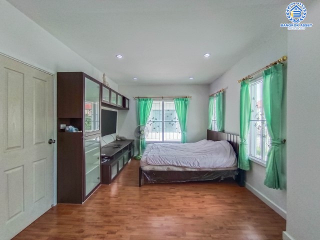 *****บ้านแฝดมือสองย่านปทุมธานี ม.พฤกษาวิลเลจ35 รังสิต-คลอง3 เนื้อที่มากถึง 36.7 ตร.ว. ฟังก์ชัน 3 ห้องนอน 2 ห้องน้ำ 1 ที่จอดรถ บนทำเลแห่งการเดินทาง ใกล้ฟิวเจอร์พาร์ค รังสิต, รถไฟฟ้าสายสีแดง "สถานีรังสิต" และทางด่วน "อุตราภิมุข" จองด่วน!